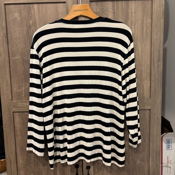 Chico's Travelers Size 3 (XL) Black and White Stripe Top V Neck - Picture 2 of 10